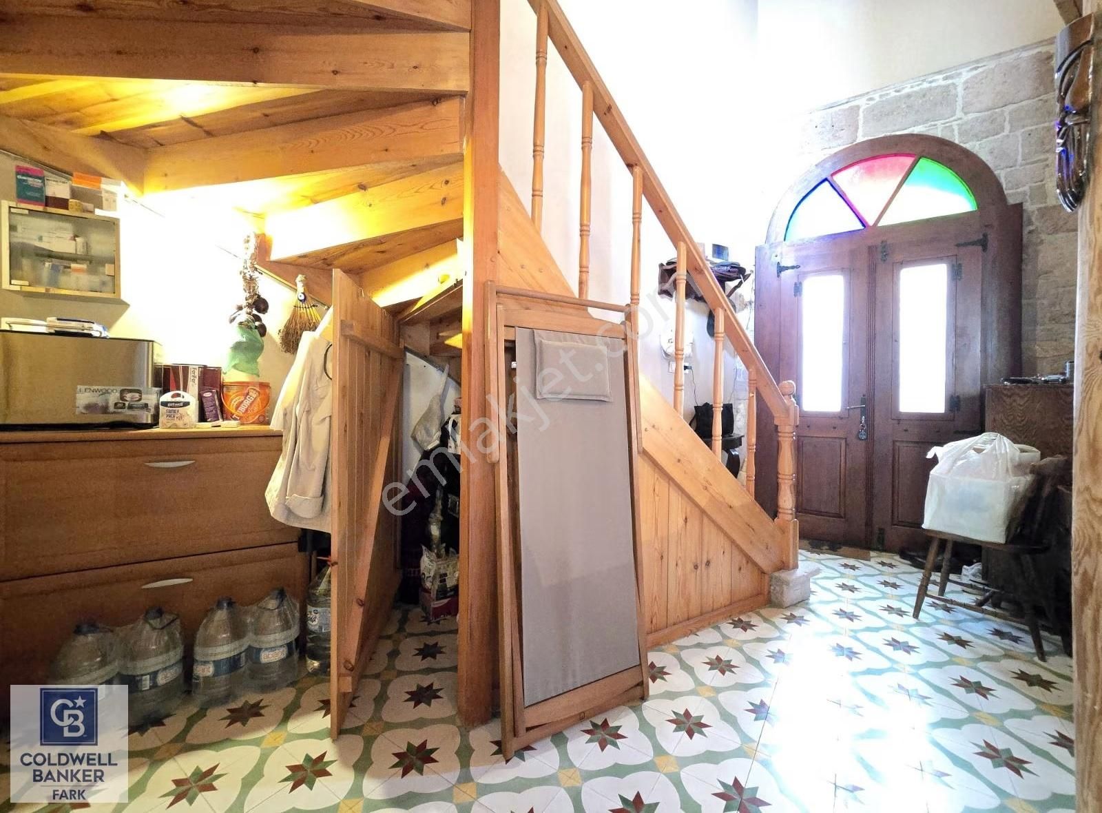 Ayvalık Merkez'de Satılık 2+1 Müstakil Bahçeli Rum Evi - Görsel 8