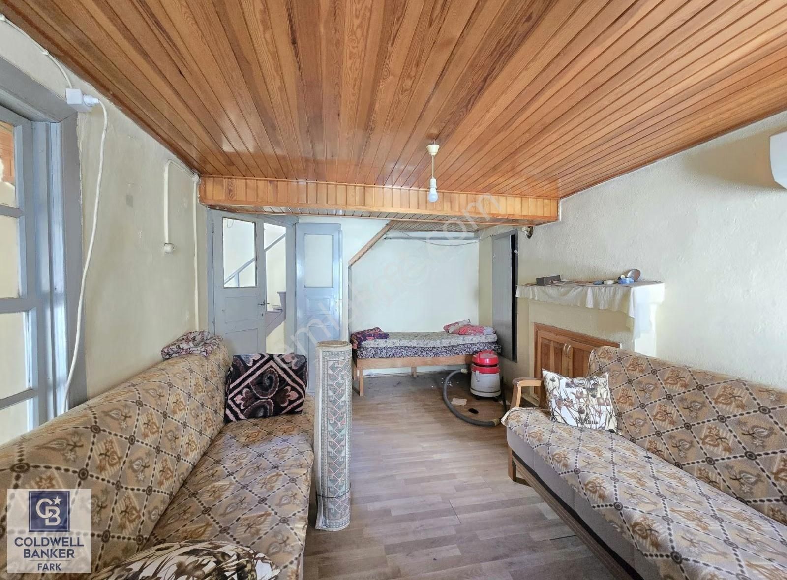 Ayvalık Fethiye Mahallesi'nde Satılık 4+1 Müstakil Rum Evi - Görsel 4