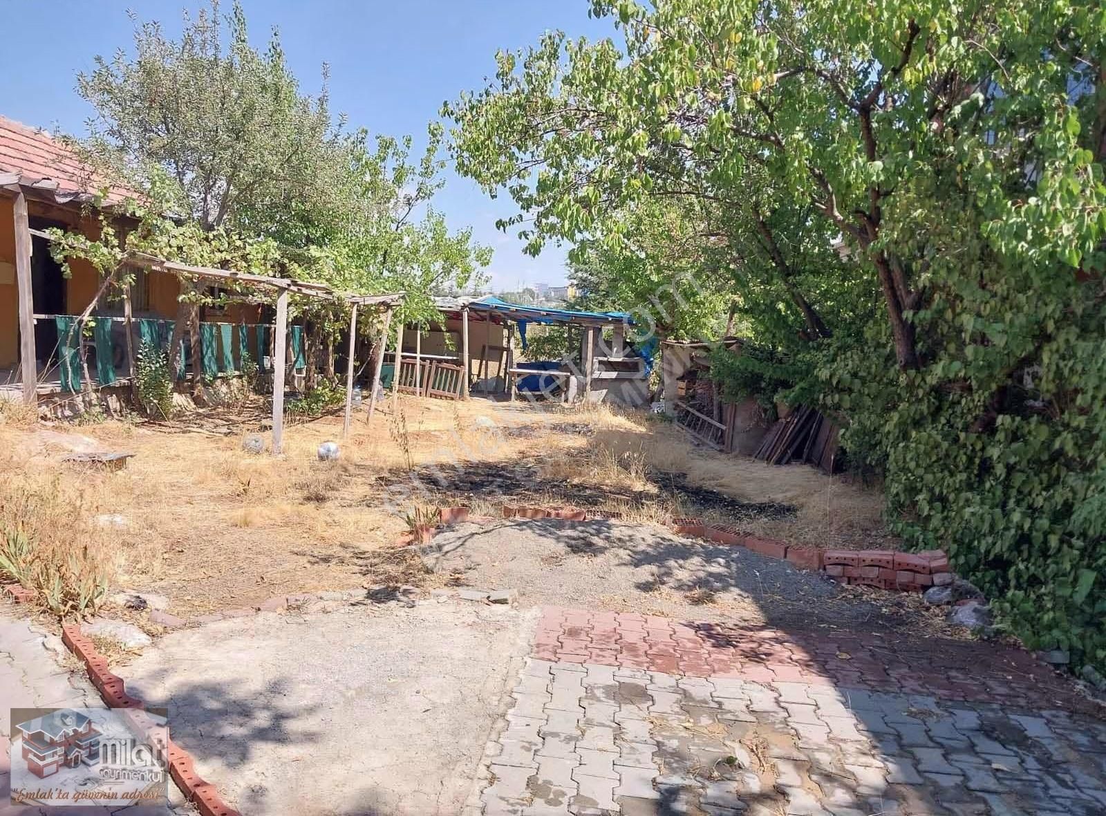 İncekte Evi Olan Köşe Bulvar Cephe Satılık Arsa - Görsel 6