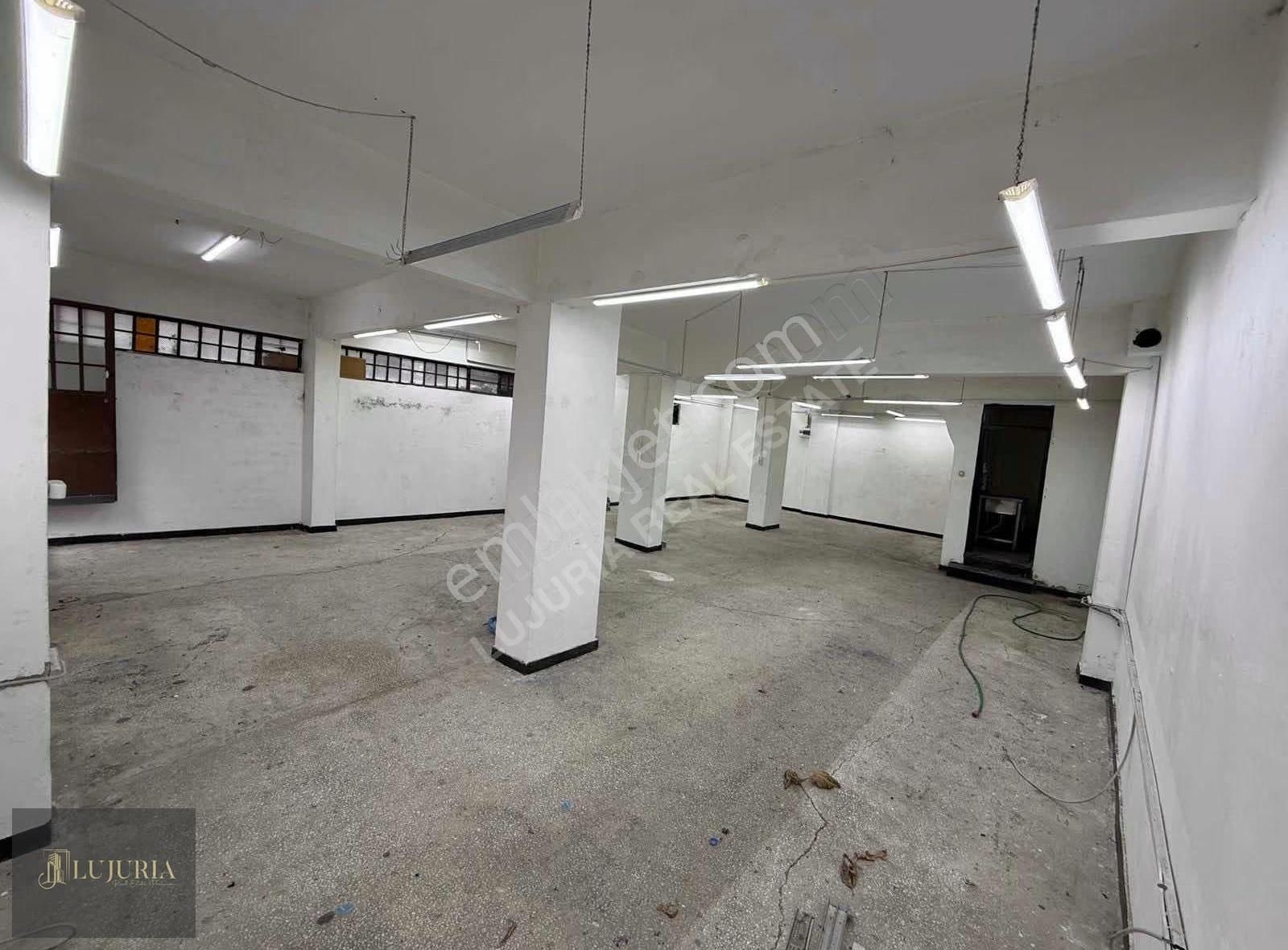 Sultangazi İsmetpaşada Yatırımlık 120m² Satılık Dükkan - Görsel 8