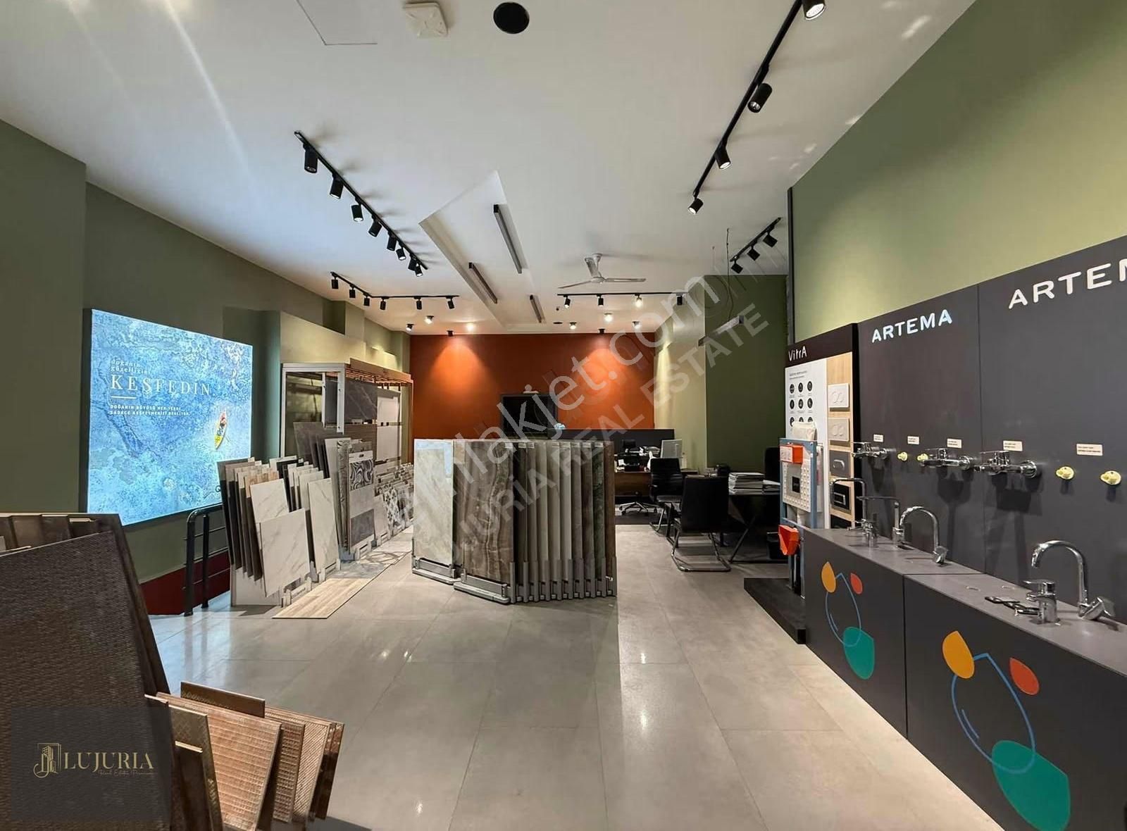 Acil Devren! Sultangazide Her İşe Uygun Köşe Dükkan - Görsel 13