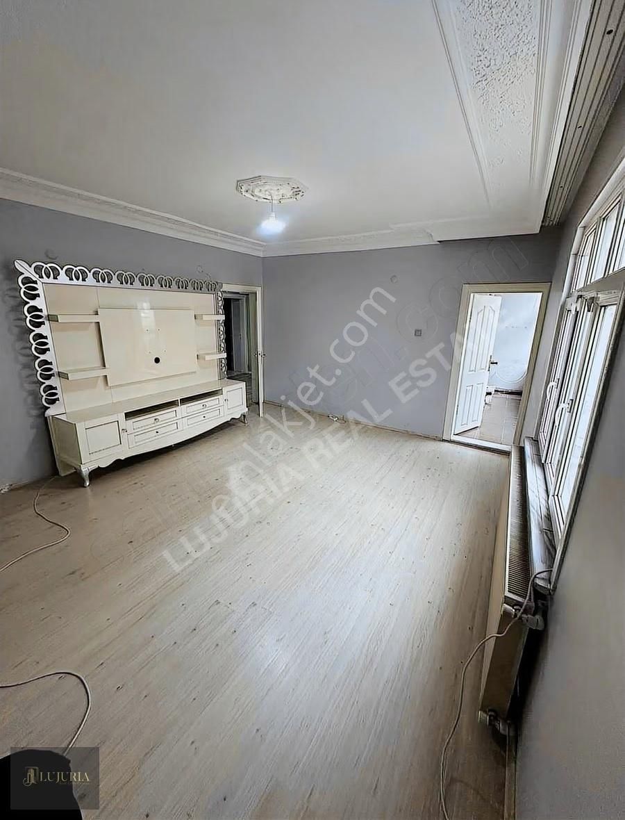Cebecide Uygun Fiyat 125m² Yatırımlık 3+1 Satılık Daire - Görsel 9