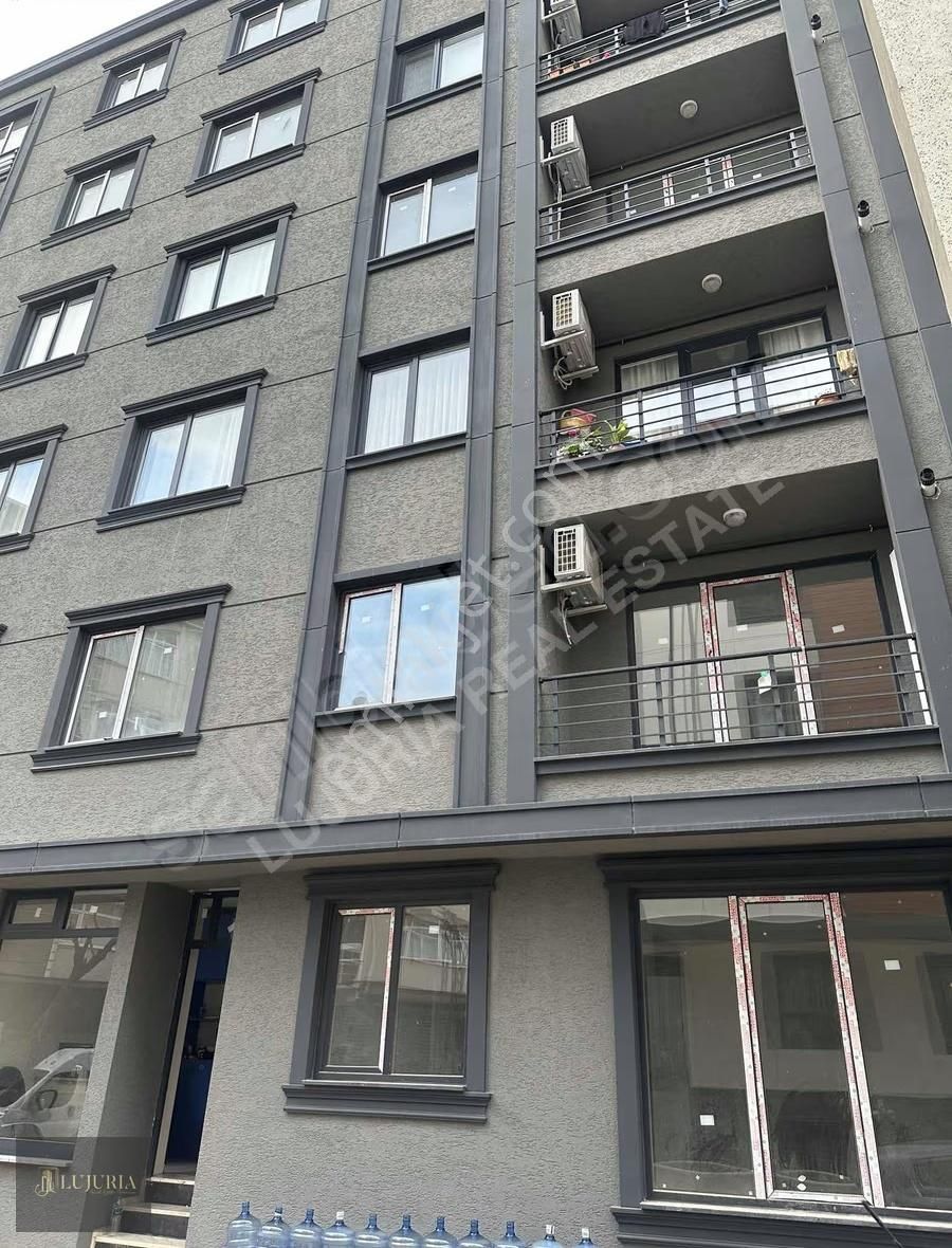 Bahçelievlerde Modern Mimari Satılık Sıfır 3+1 Yüksek Giriş - Görsel 10