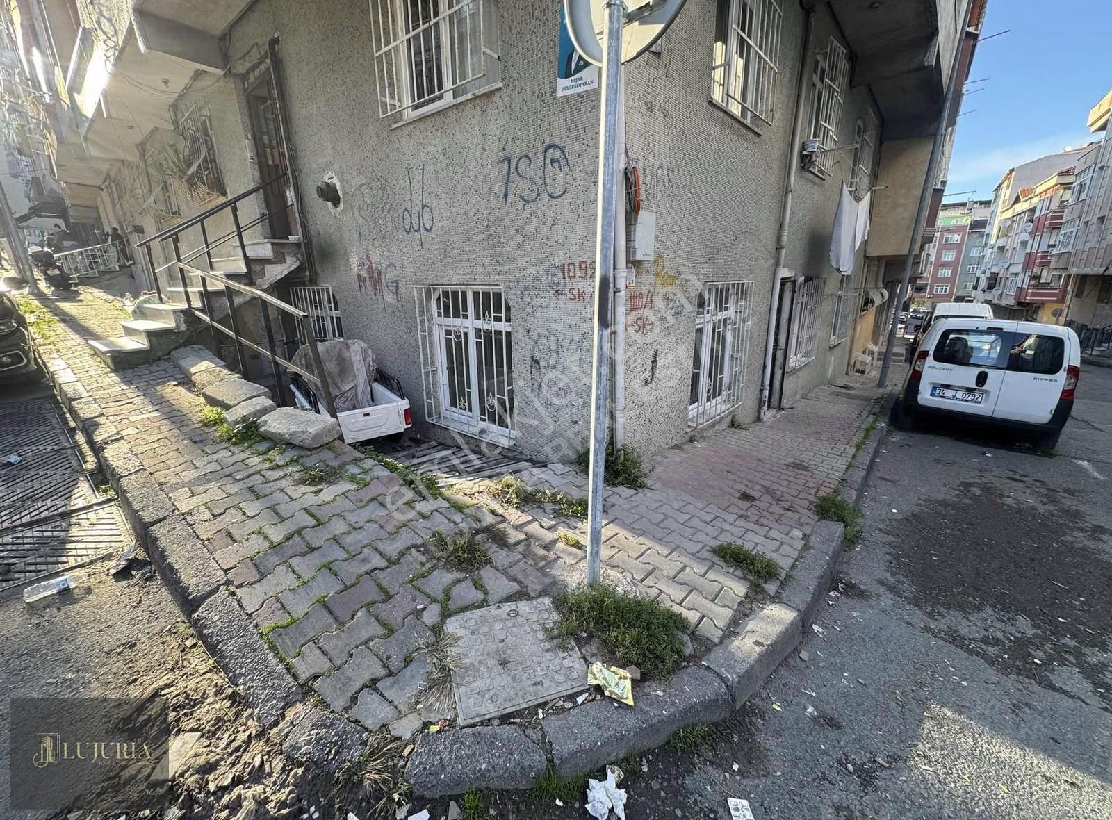 Mimar Sinan Caddesine 2'dk Mesafede Düz Giriş - Görsel 7