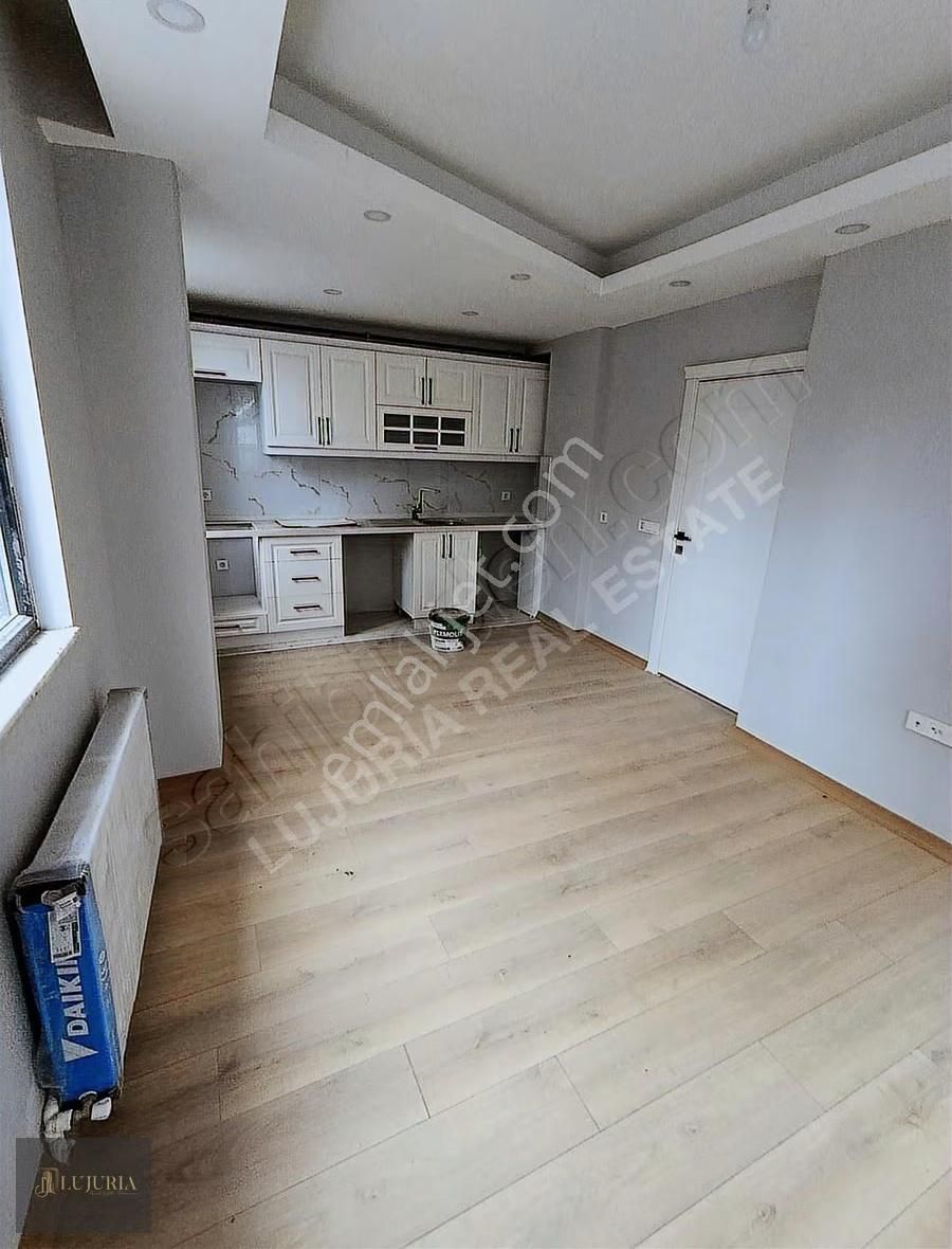 Sıfır Lüx Yapı 1+1 Amerikan Mutfaklı