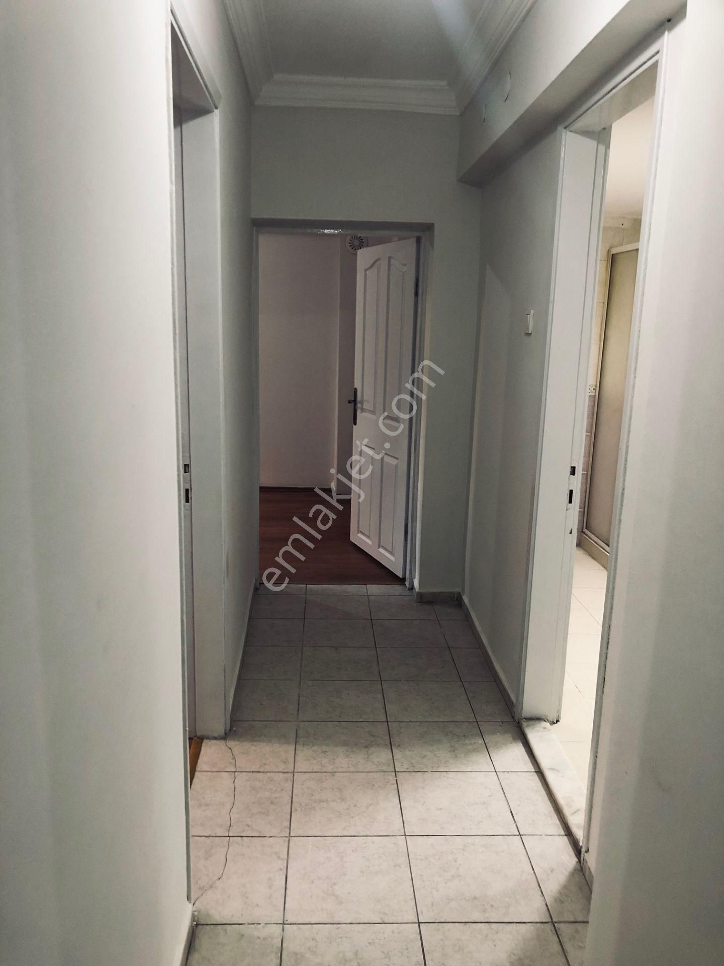 Bayraklı Sakarya Caddesi Üzeri Sıfır Tadilatlı 3+1 Kiralık Ofis - Görsel 10