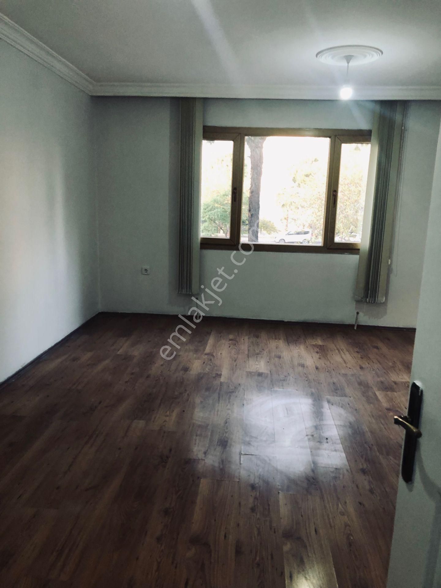 Bayraklı Sakarya Caddesi Üzeri Sıfır Tadilatlı 3+1 Kiralık Ofis - Görsel 2