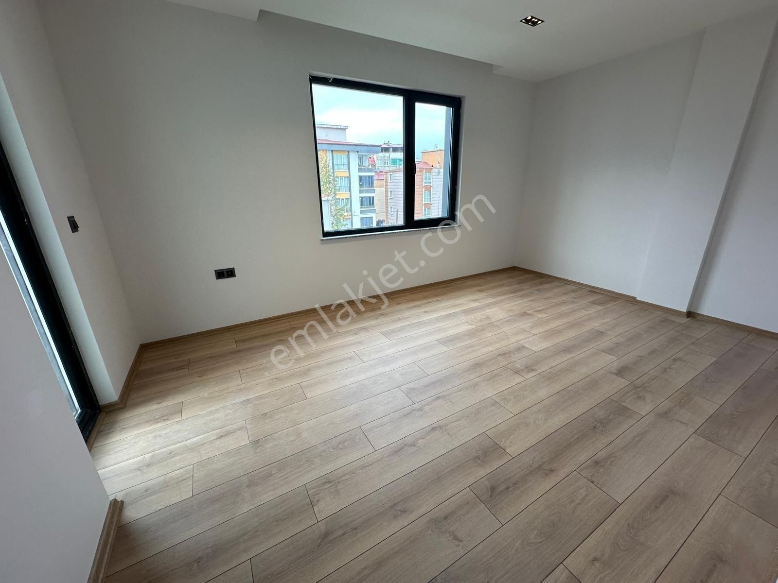 Evim-nur'dan Kalkancı Mah. 3+1 2.kat Caddeye Cephe Vestiyer Takılı Kupon Daire - Görsel 8