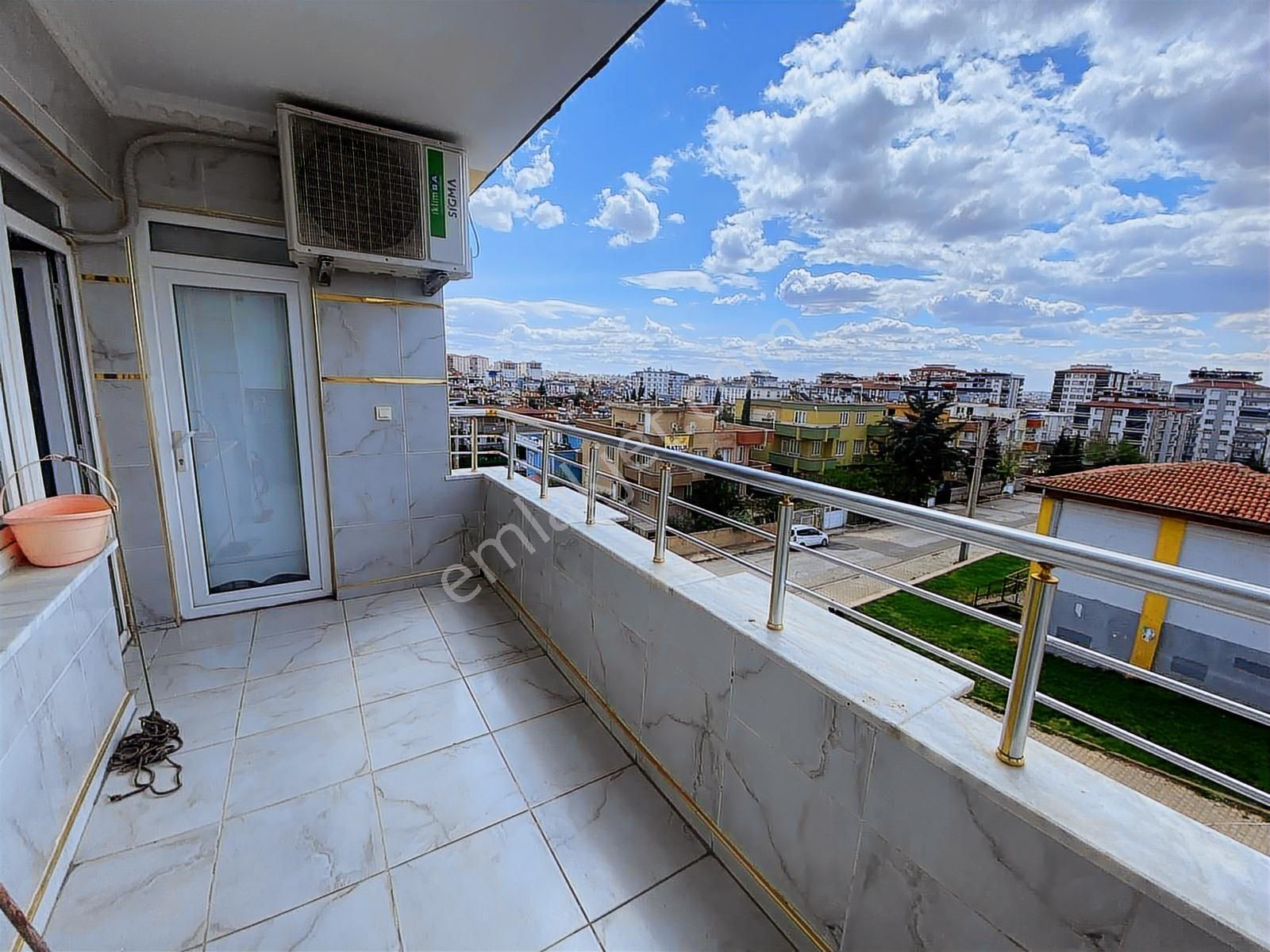 Ayalp Gayrimenkul'den Merkezi Konumda Bakımlı Müstakil Ev - Görsel 7