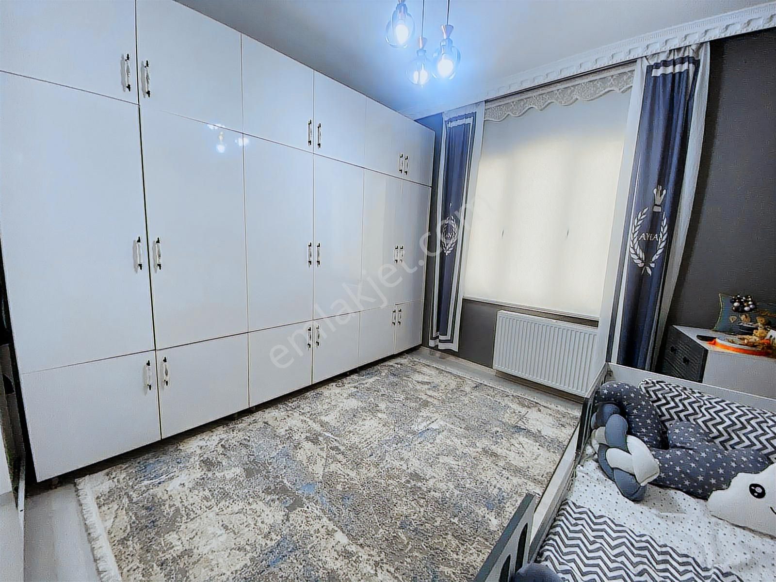 Ayalp Gayrimenkul'den Merkezi Konumda Bakımlı Müstakil Ev - Görsel 14