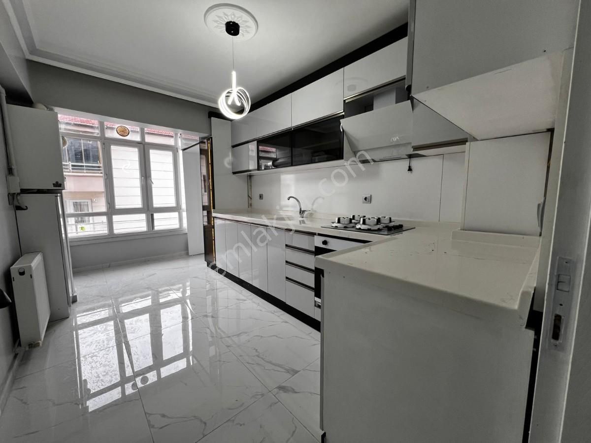 Tandoğan Mah. 3+1 S.bağımsız 10 Yıllık Ultra Lüx Daire İmkan! !! - Görsel 4