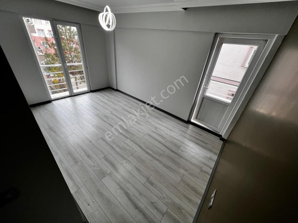 Tandoğan Mah. 3+1 S.bağımsız 10 Yıllık Ultra Lüx Daire İmkan! !! - Görsel 17