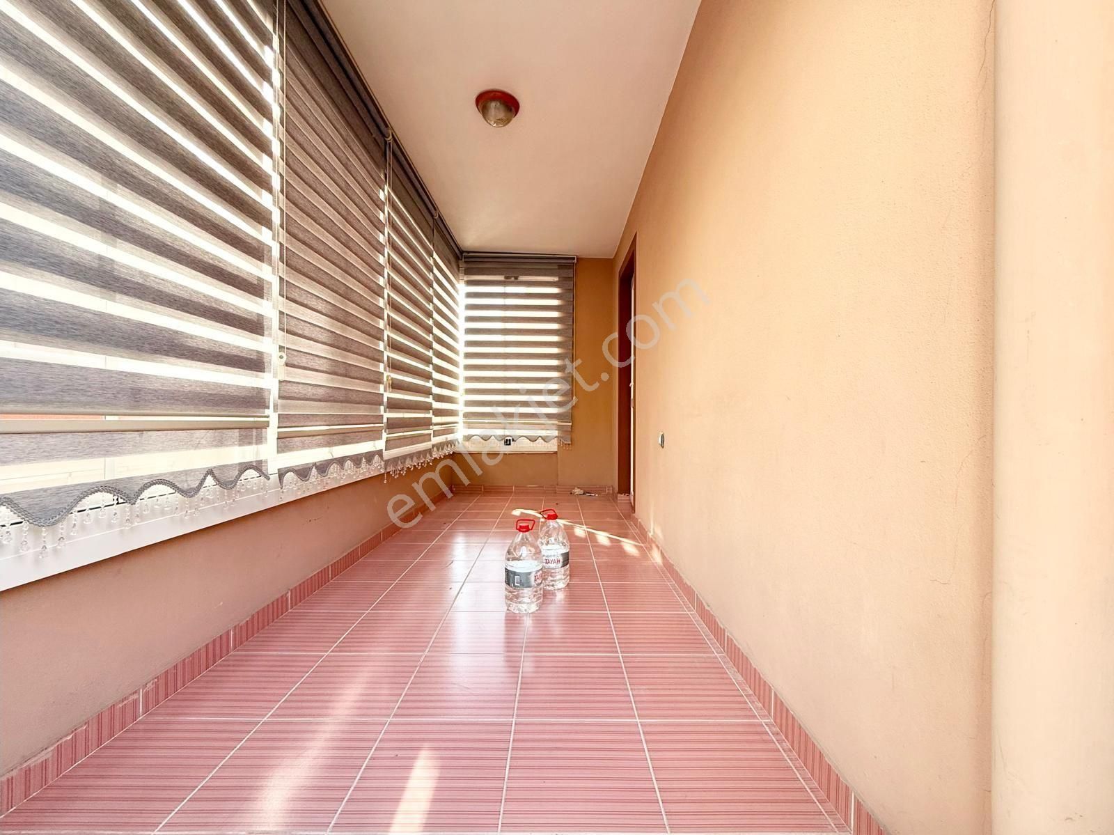 Yükseltepe'de Cadde Üzeri & Park Manzaralı Masrafsız 1.kat 3+1 - Görsel 32