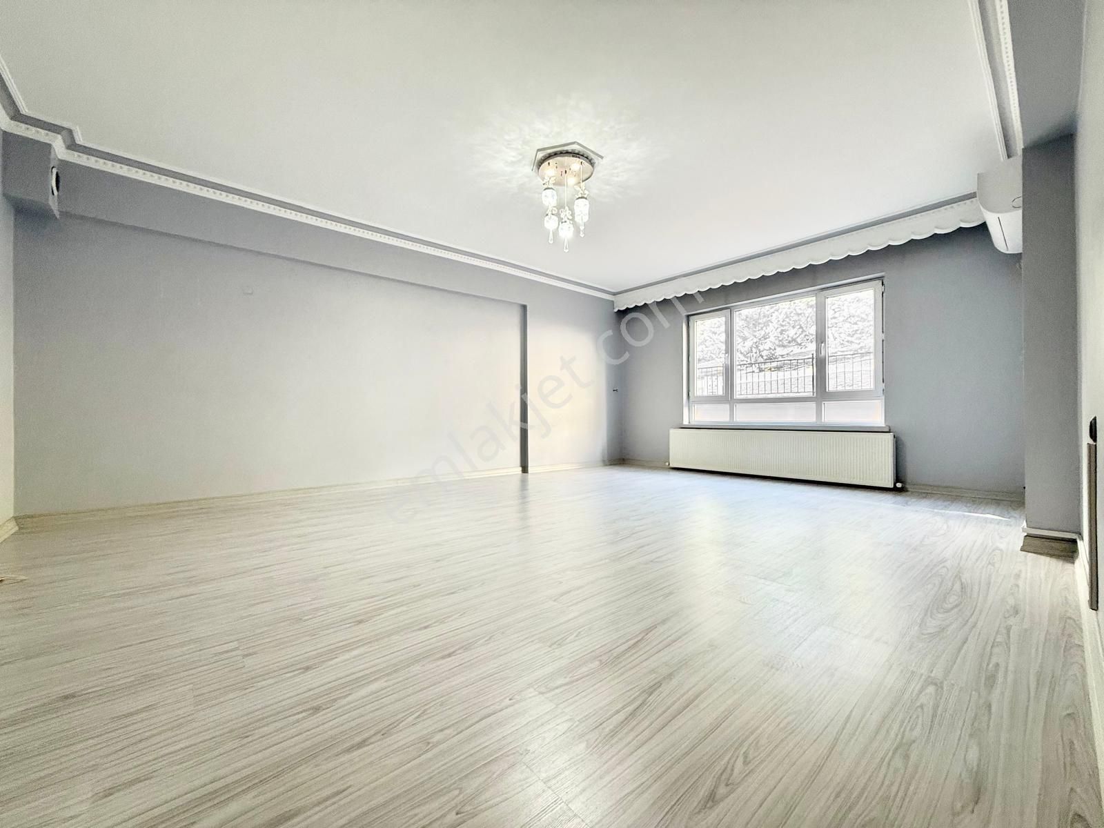 Yükseltepe'de Cadde Üzeri & Park Manzaralı Masrafsız 1.kat 3+1 - Görsel 9