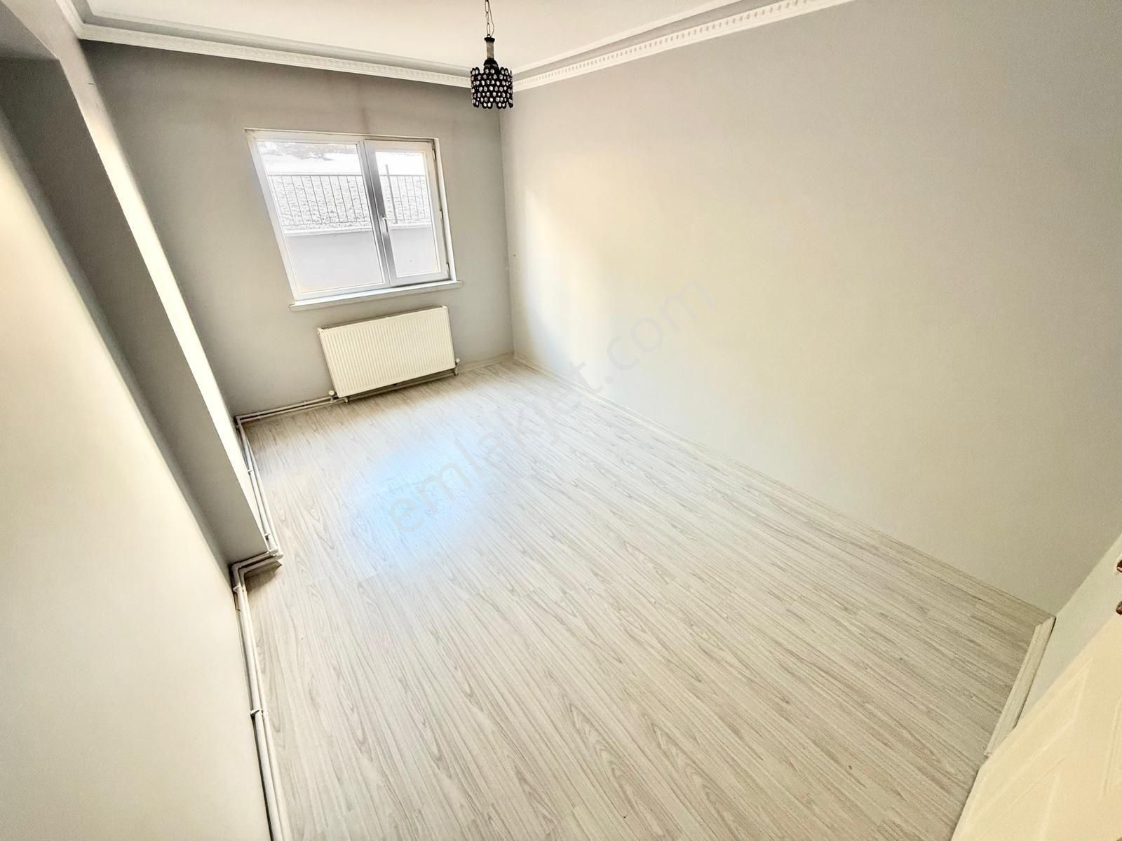 Yükseltepe'de Cadde Üzeri & Park Manzaralı Masrafsız 1.kat 3+1 - Görsel 24