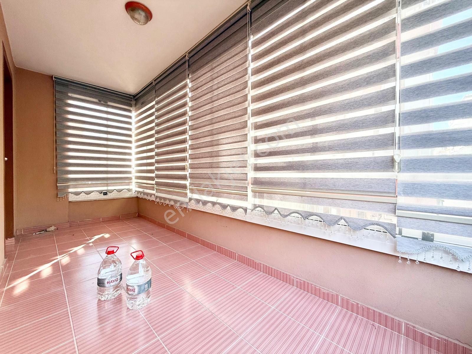 Yükseltepe'de Cadde Üzeri & Park Manzaralı Masrafsız 1.kat 3+1 - Görsel 27