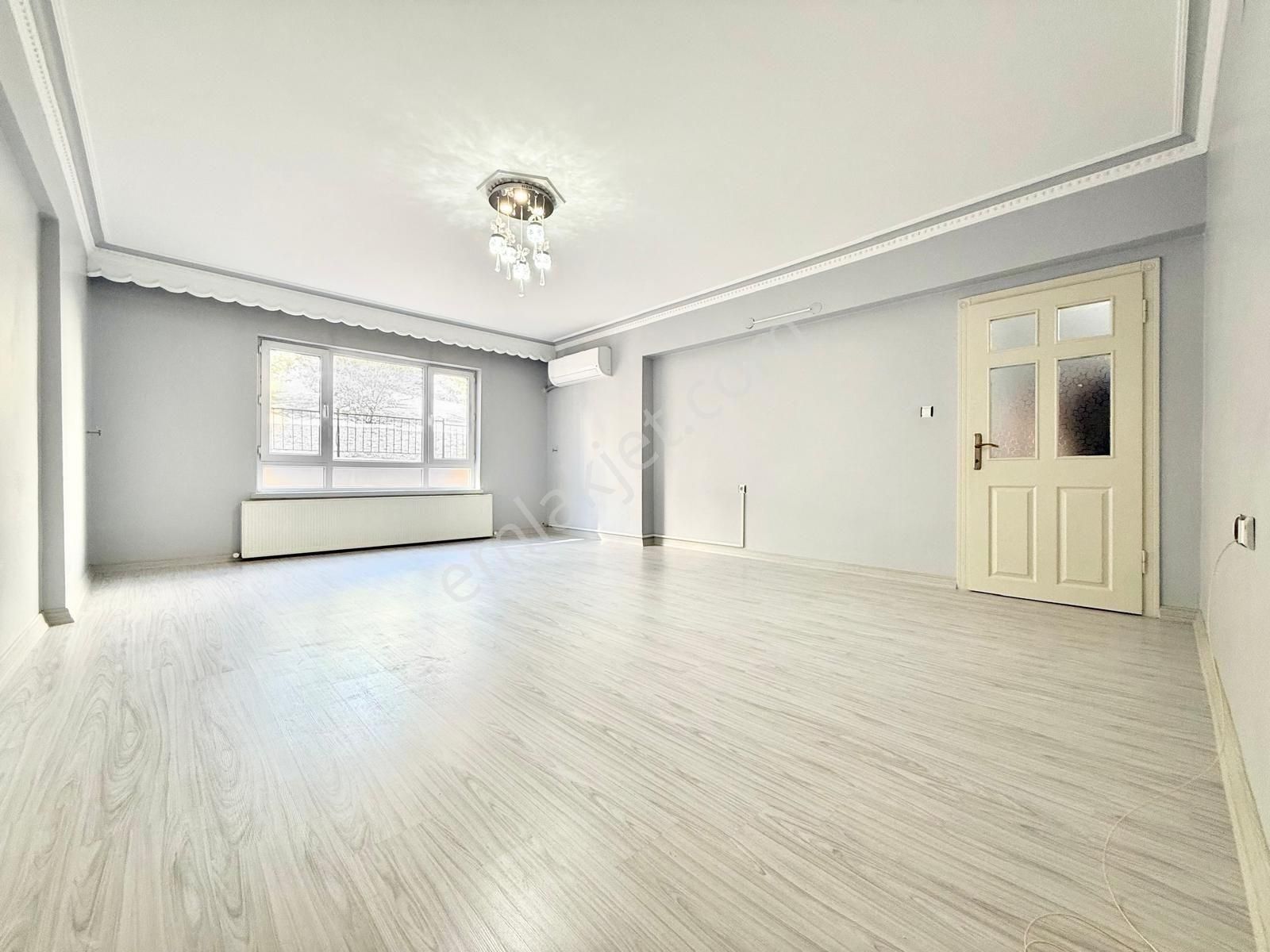 Yükseltepe'de Cadde Üzeri & Park Manzaralı Masrafsız 1.kat 3+1 - Görsel 14