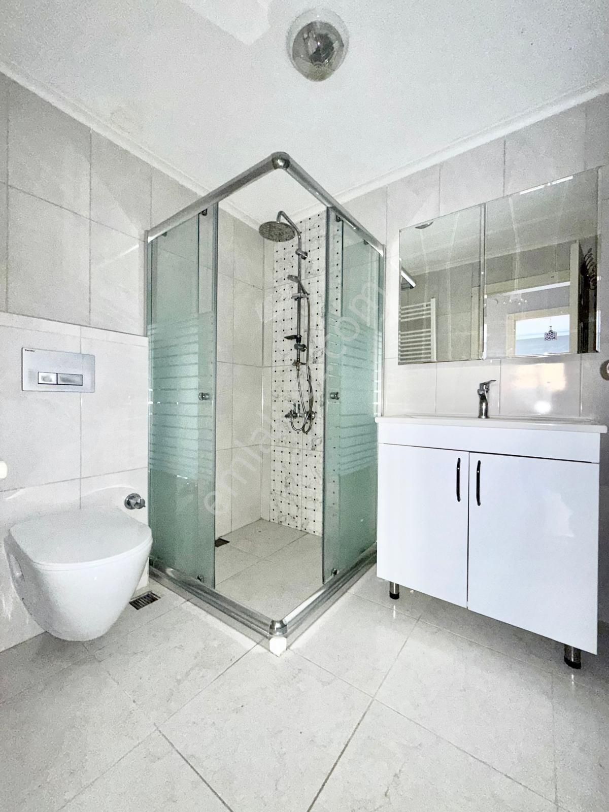 Yükseltepe'de Cadde Üzeri & Park Manzaralı Masrafsız 1.kat 3+1 - Görsel 33