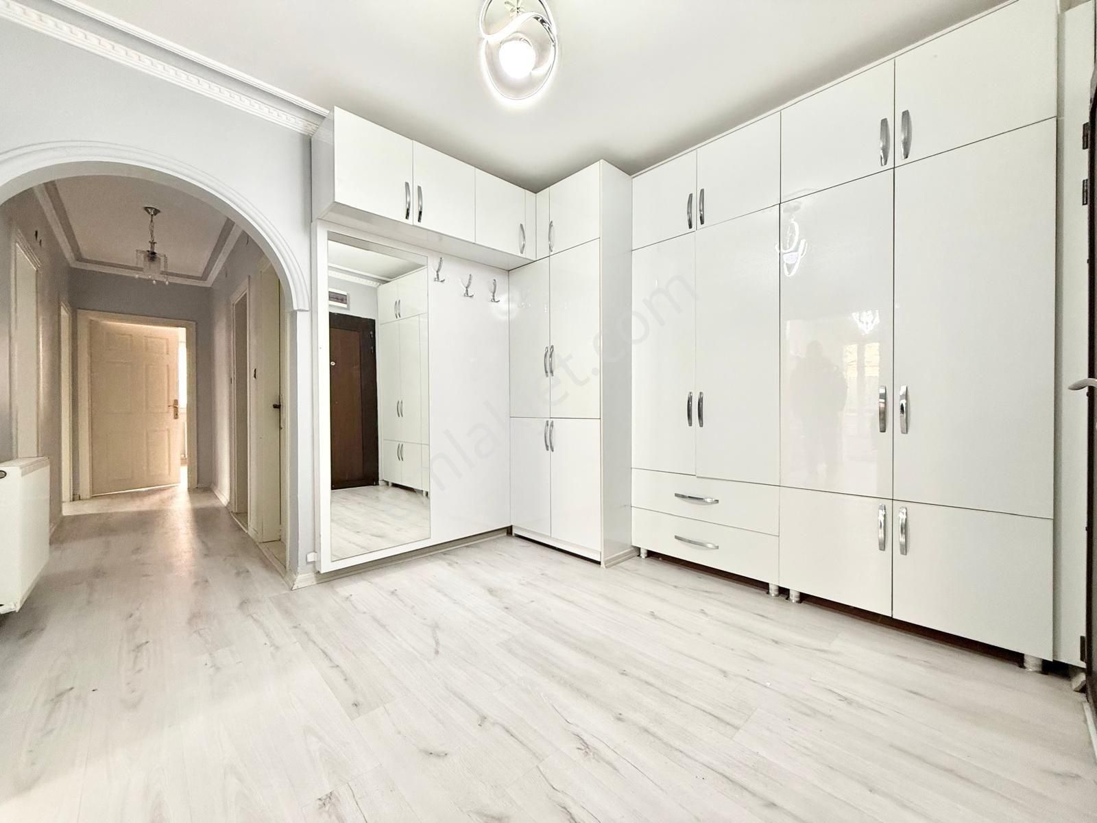 Yükseltepe'de Cadde Üzeri & Park Manzaralı Masrafsız 1.kat 3+1 - Görsel 34