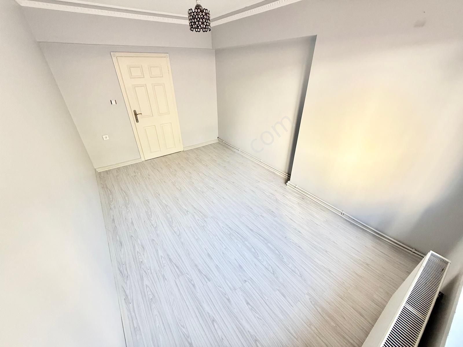 Yükseltepe'de Cadde Üzeri & Park Manzaralı Masrafsız 1.kat 3+1 - Görsel 22