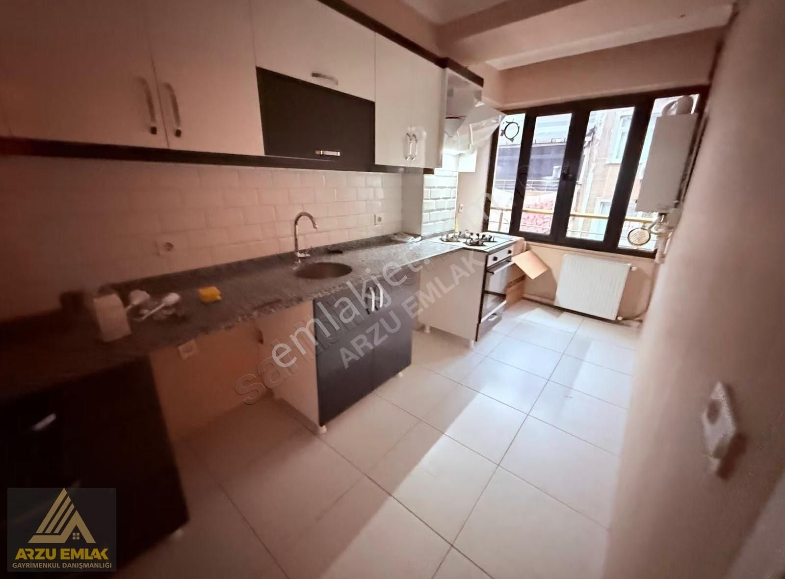 Arzu Emlaktan Yunusemre Mah Satılık 3 Yaşında Asansörlü2+1 Daire - Görsel 4