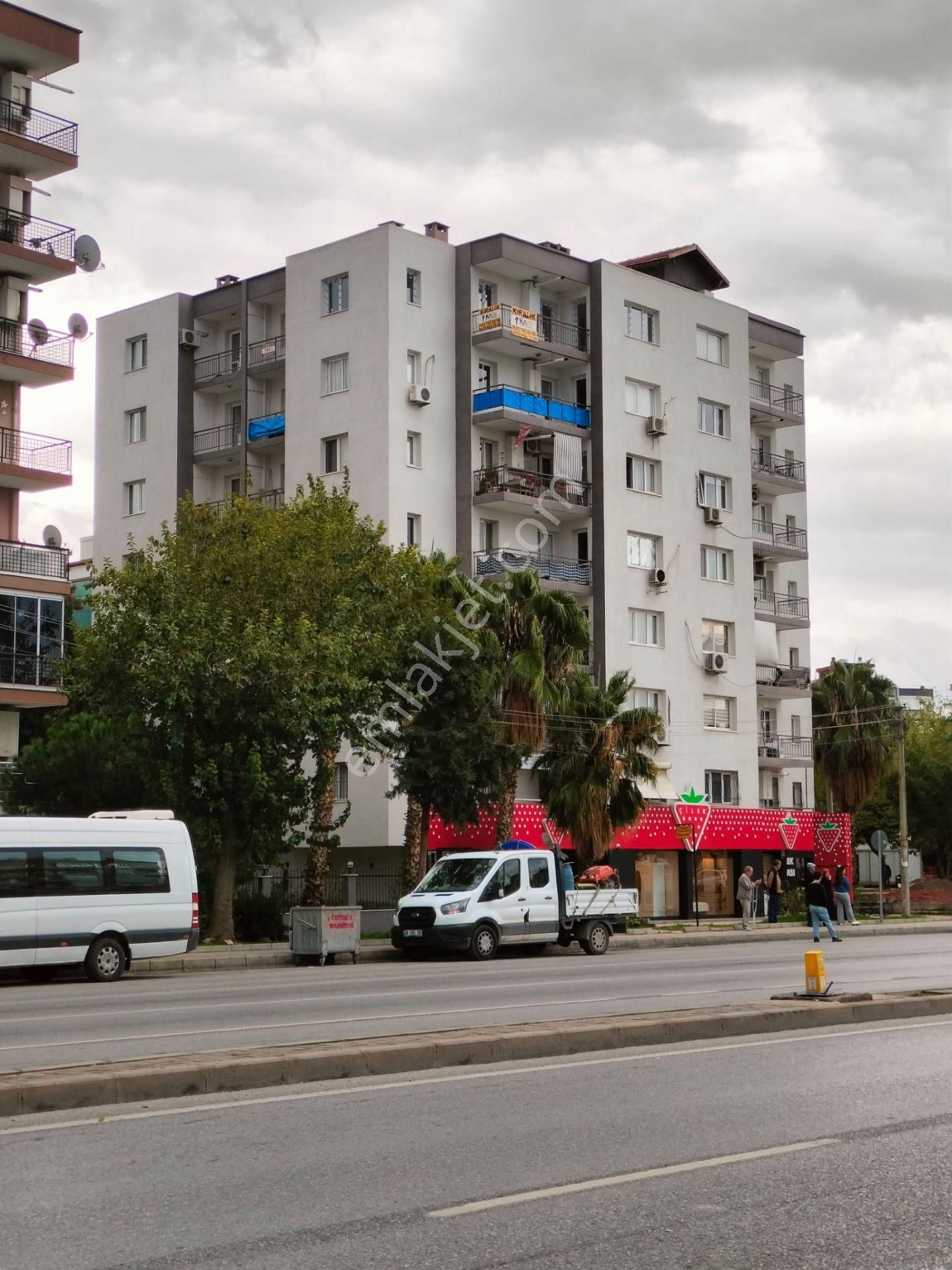 Kate Gayrimenkulden Girne Bulvarında 3+1 Daire Kiralıktır - Görsel 4