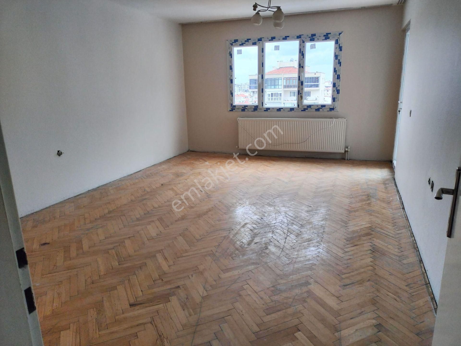 Kate Gayrimenkulden Girne Bulvarında 3+1 Daire Kiralıktır - Görsel 8
