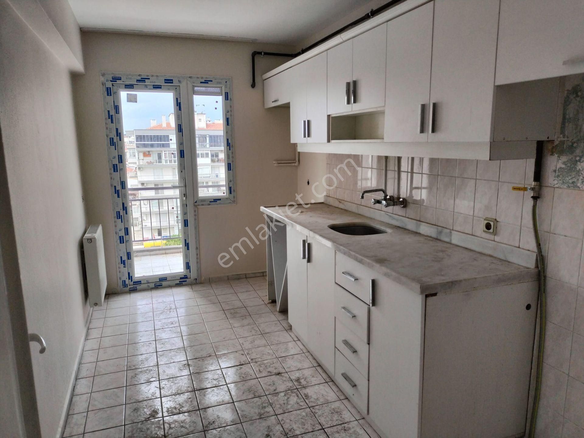 Kate Gayrimenkulden Girne Bulvarında 3+1 Daire Kiralıktır - Görsel 11