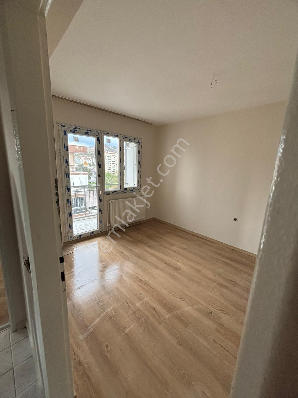 Kate Gayrimenkulden Girne Bulvarında 3+1 Daire Kiralıktır - Görsel 27