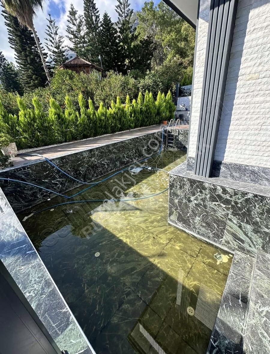 Antalya Kemer Göynük 7+1 Havuzlu Satılık Lüks Eşyalı Villa - Görsel 16