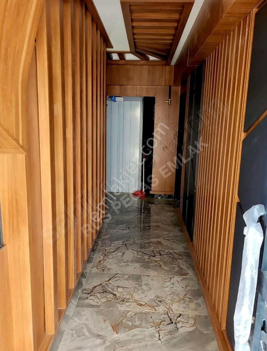 Kızıltoprak Mah Süper Konumda Lüks Sıfır - Görsel 14