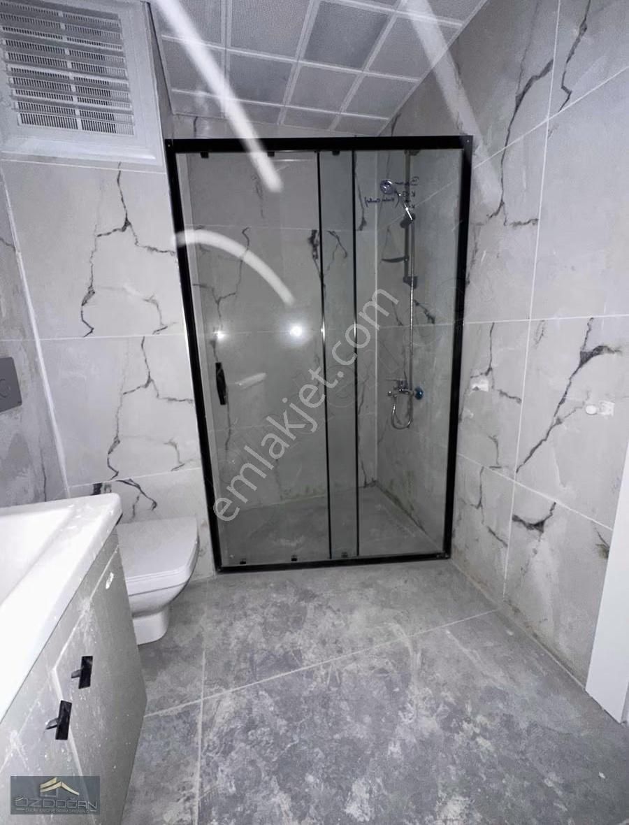 Özdoğan Emlaktan Karşıyaka Da 1+1 Havuzlu Lüx Daire - Görsel 16
