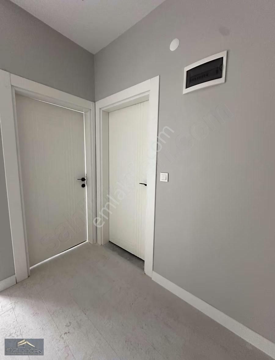 Özdoğan Emlaktan Karşıyaka Da 1+1 Havuzlu Lüx Daire - Görsel 19