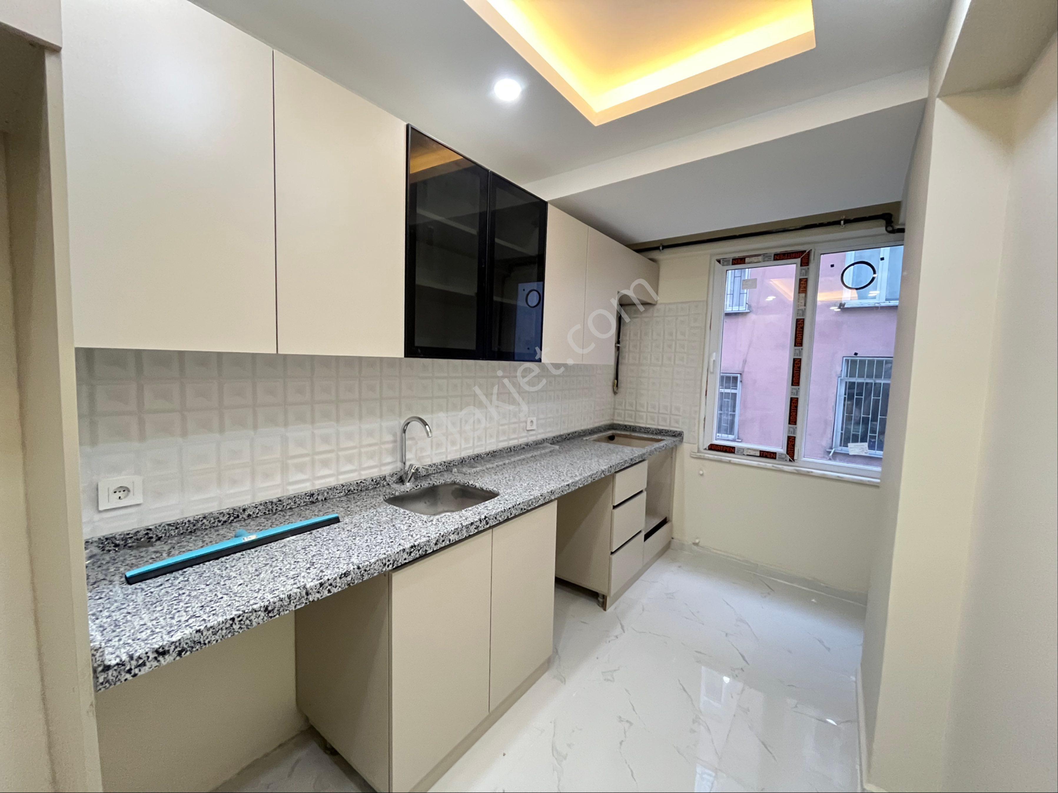 İmren Gayrimenkul'den Gültepe'de Satılık Lüks Yapım Sıfır 2+1 90 M2 Yüksek Giriş - Görsel 12
