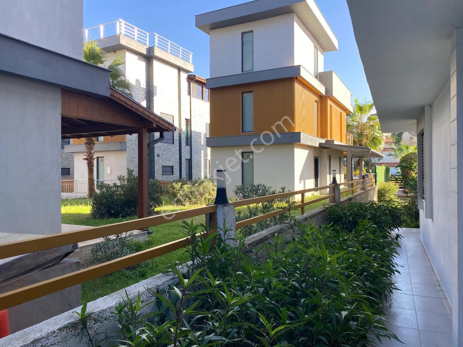 Seferihisar Doğanbey Bölgesinde Denize 50mt Mesafe'de 1+1 Daire - Görsel 12