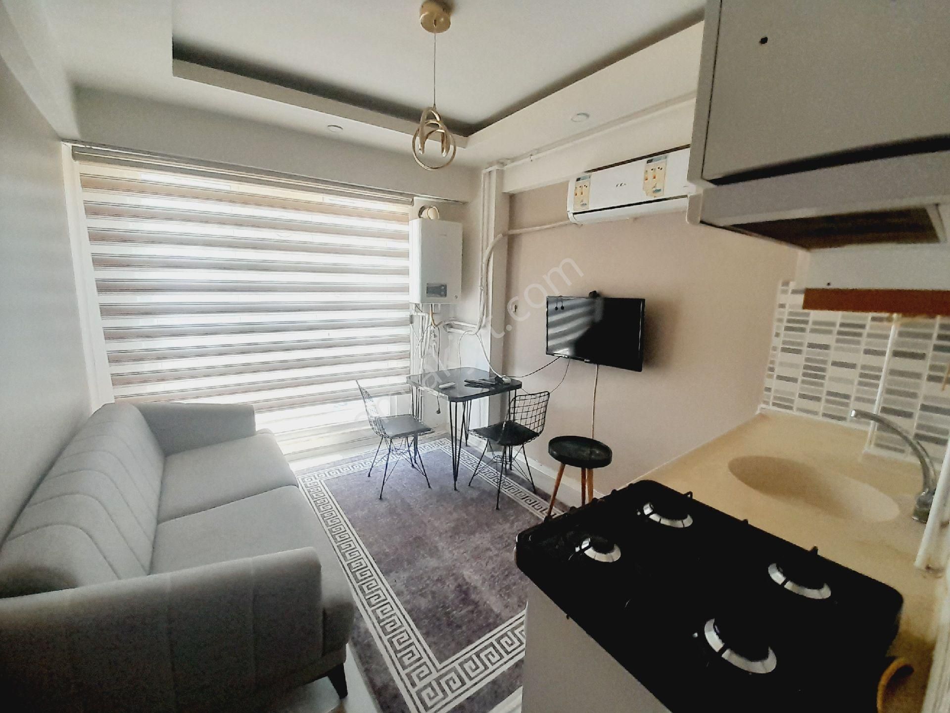 Kaan Emlaktan Cınarda 1+1 Esyalı Apart