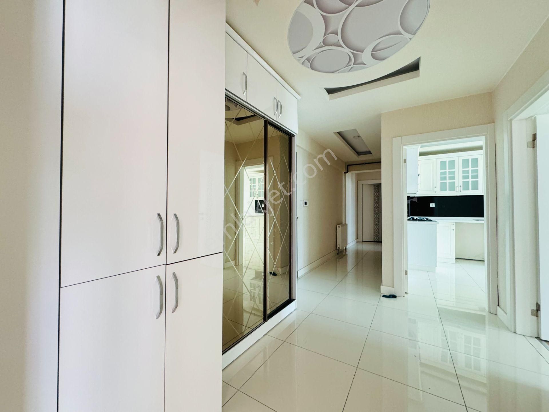 Nam-ak Emlak'tan Hastane Yakını Güney C. Lüks 4+1 Site Dairesi - Görsel 33