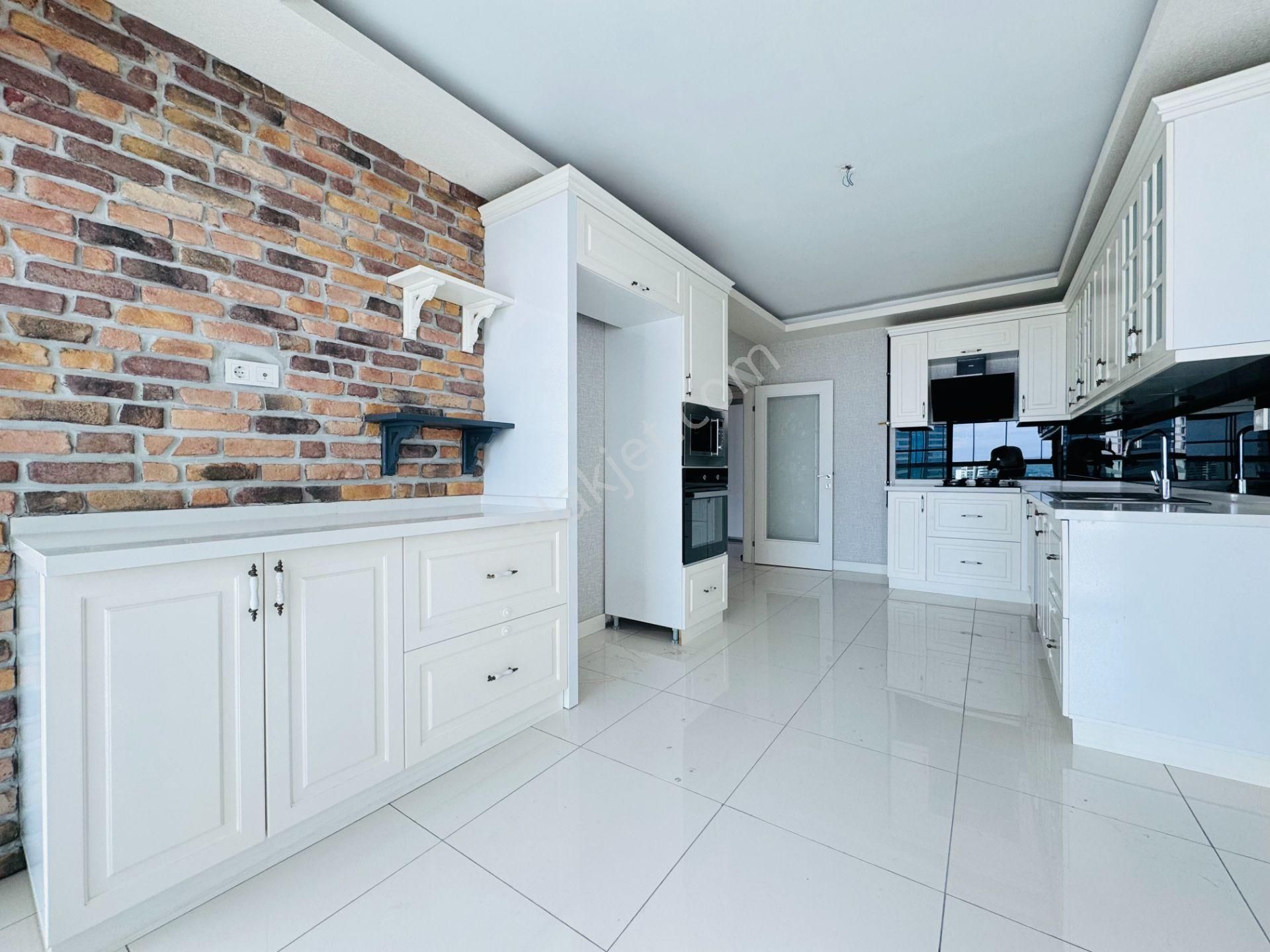 Nam-ak Emlak'tan Hastane Yakını Güney C. Lüks 4+1 Site Dairesi - Görsel 4