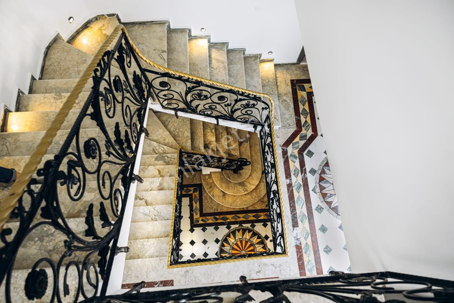 Belek Mah. Satilik Özel Mimari Eşsiz 7+2 Lüx Villa - Görsel 25