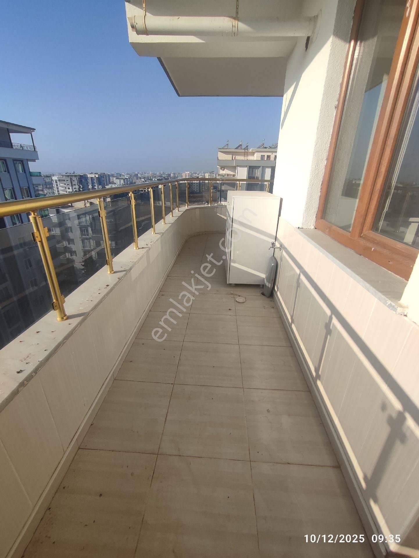 Cumhuriyet Mahallesi'nde Kiralık 4+1 Daire - Görsel 12