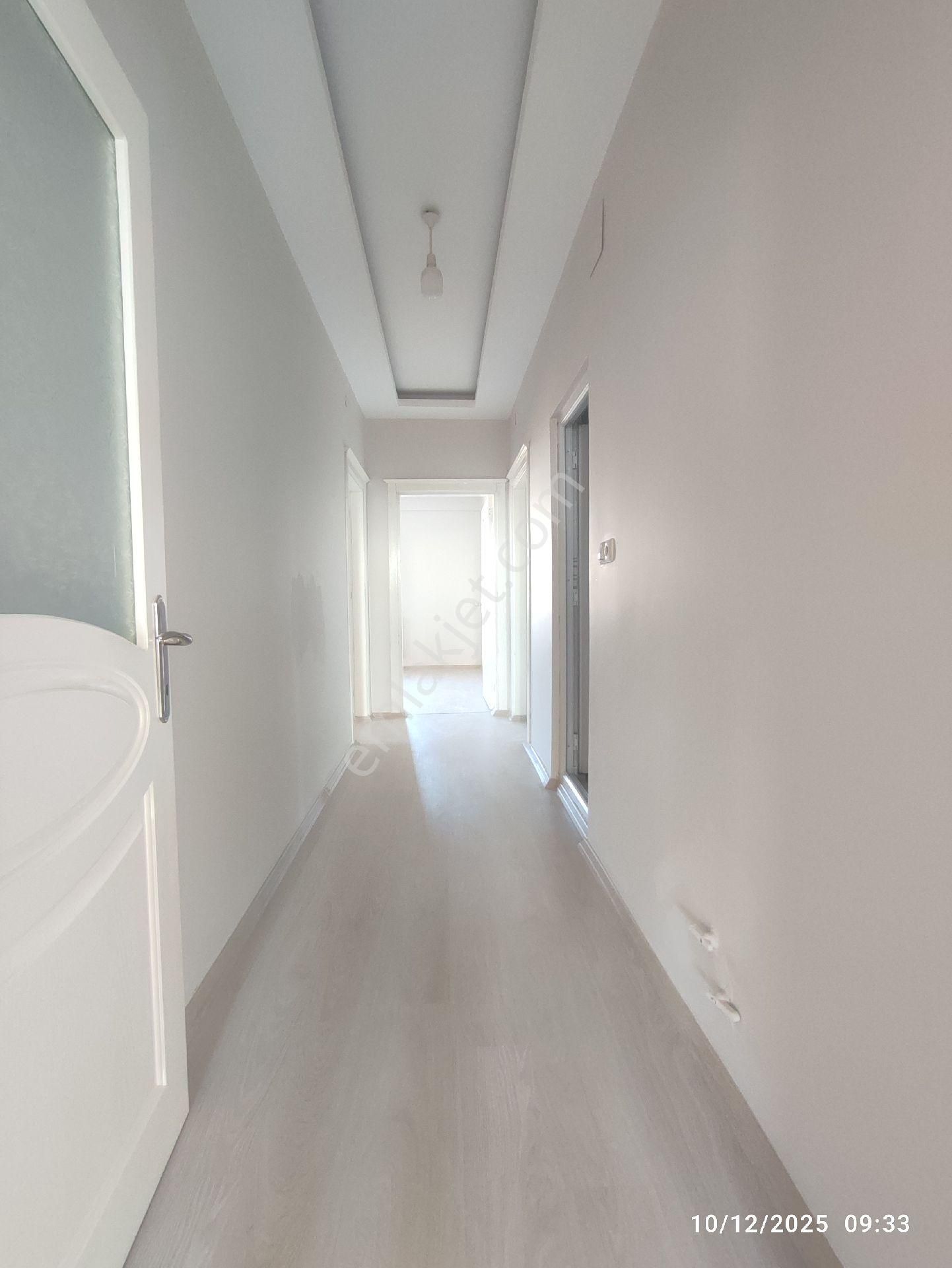 Cumhuriyet Mahallesi'nde Kiralık 4+1 Daire - Görsel 6