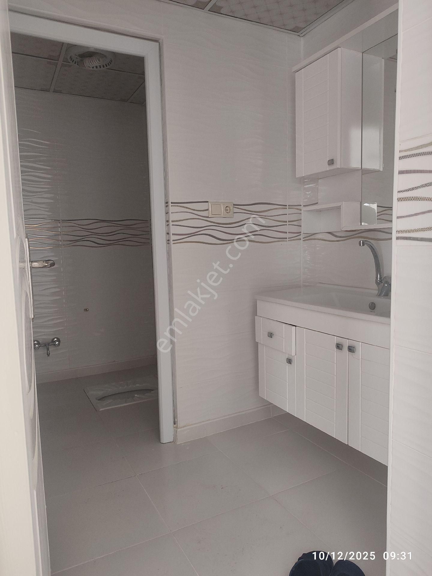 Cumhuriyet Mahallesi'nde Kiralık 4+1 Daire - Görsel 3