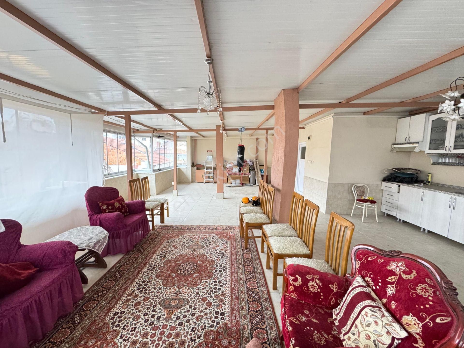 Gemlik'te Satılık 3 Katlı Apartman - Görsel 17