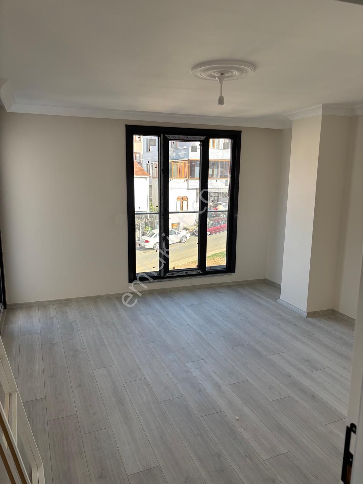 Çayırova Park Ovanın Orada Ana Cadde Üzeri 2+1 Asansörlü Arakat - Görsel 4
