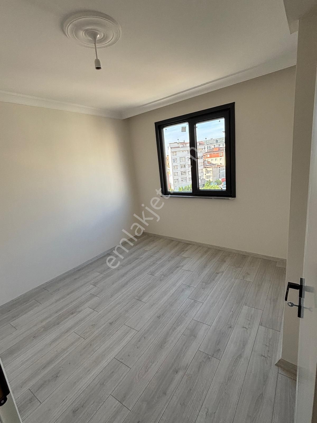Çayırova Park Ovanın Orada Ana Cadde Üzeri 2+1 Asansörlü Arakat - Görsel 13