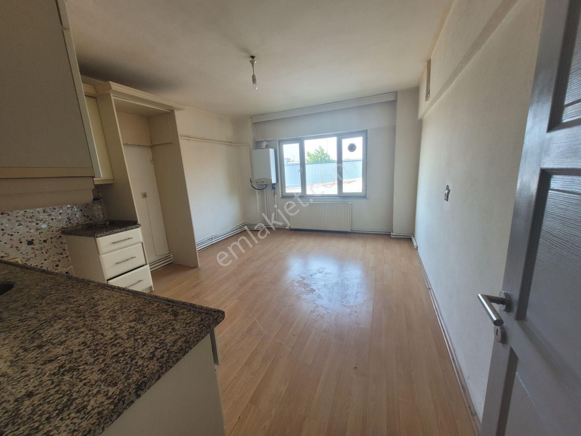 Erenler Ada Avm Yakını Kiralık Geniş Daire... - Görsel 20