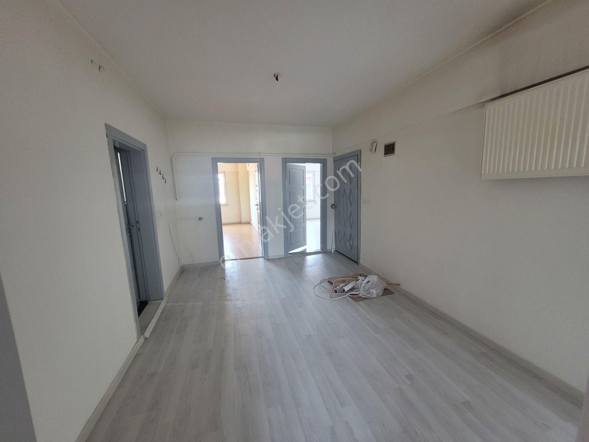 Erenler Ada Avm Yakını Kiralık Geniş Daire... - Görsel 30