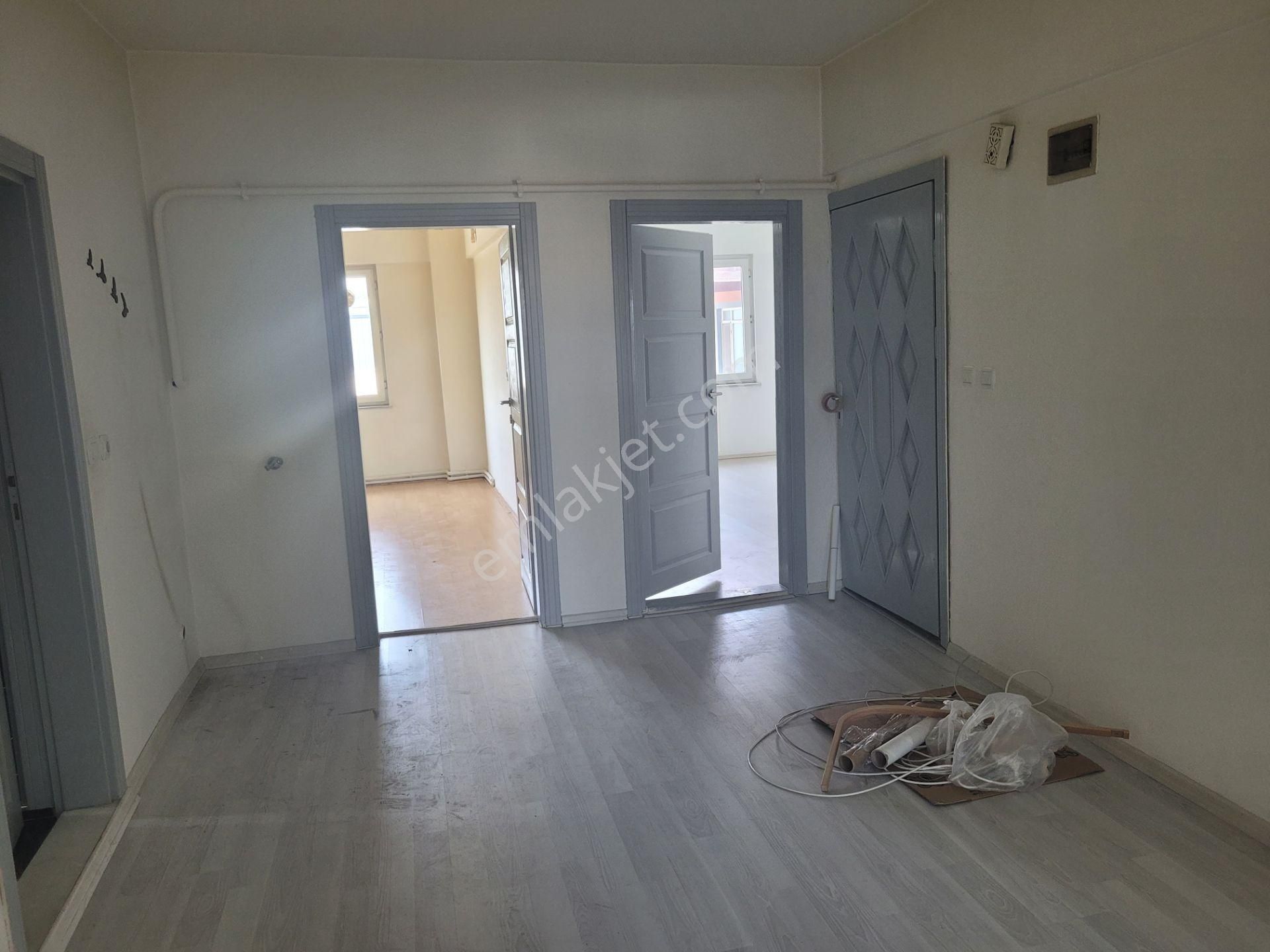 Erenler Ada Avm Yakını Kiralık Geniş Daire... - Görsel 11