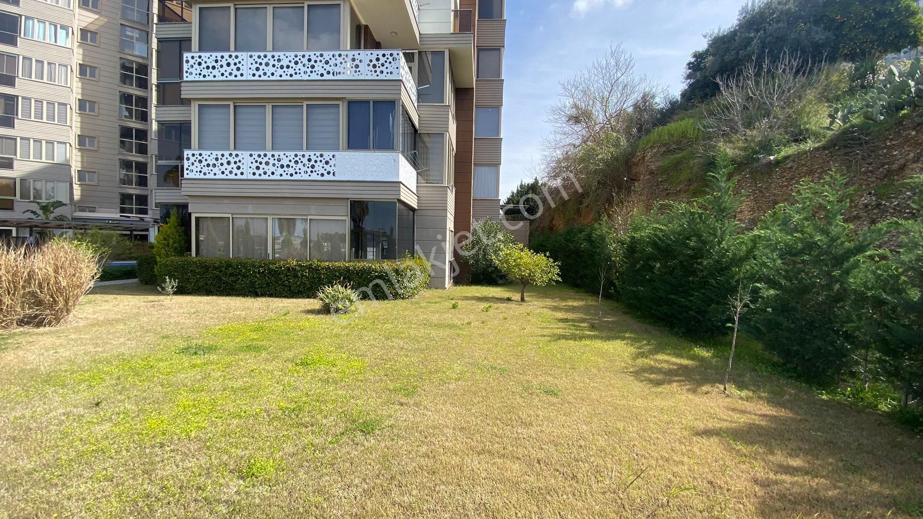 Giriş Kat Kapalı Garajlı Geniş 2+1