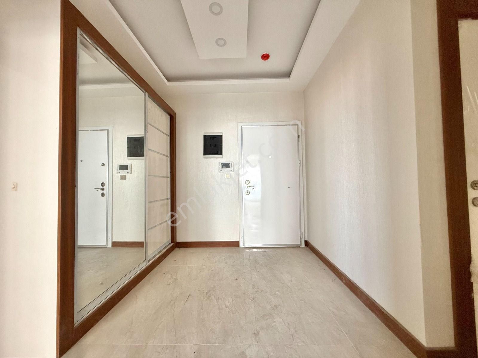 Çiftçioğullarından Hastane Yakını Lüx Sitede G.odalı 4+1 Daire - Görsel 32